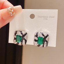 �й��L�y��p���ʯ��ĸ�G���ζ�ᔾ��¶��hС���r�и߼��ж��Ů