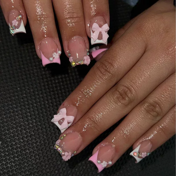 New cross-border wearing armor wholesale French pink rhinestone flowers removable European and American explosions hot selling fake nails