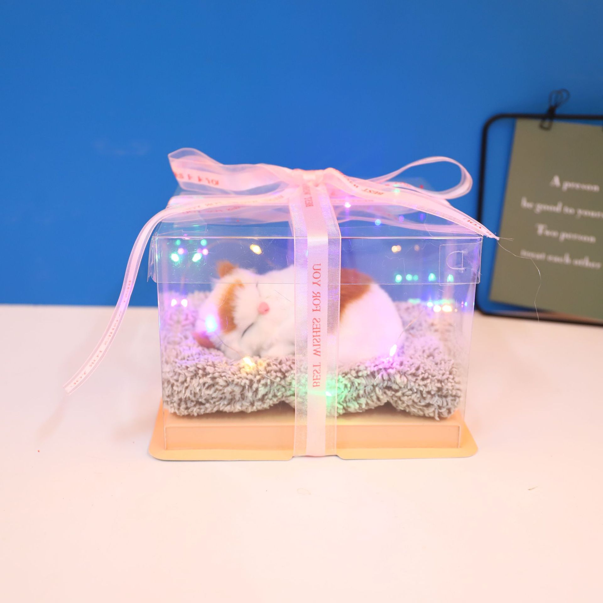 Bamboo charcoal mat sleeping cat (yellow ears)