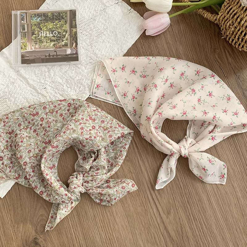 Pañuelo cuadrado pequeño, bufanda de seda, pañuelo floral de moda de verano para mujer, cinturón para el cabello de estilo pastoral, bufanda pequeña de alta calidad, accesorios para el cabello multifuncionales