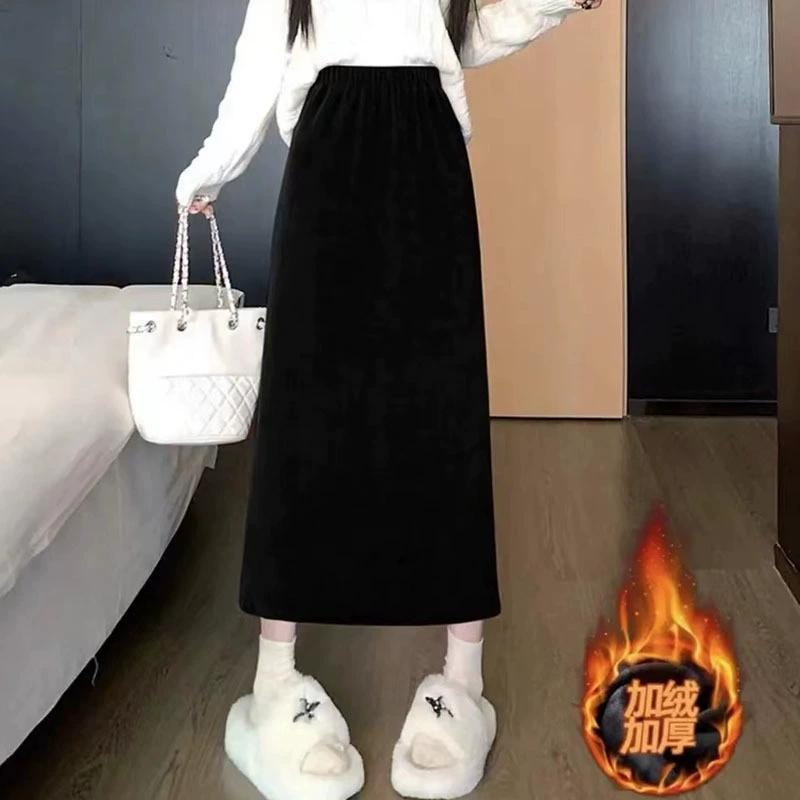 Плюшевая толстая юбка бедра корейская версия сосновая талия с высокой талией, ватная вата женская осень-зима прямая повседневная длинная юбка женская
