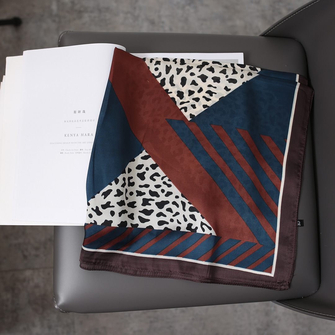 Square Scarf Women Leopard Print Seasonal Accessory Stylish_voghion.com