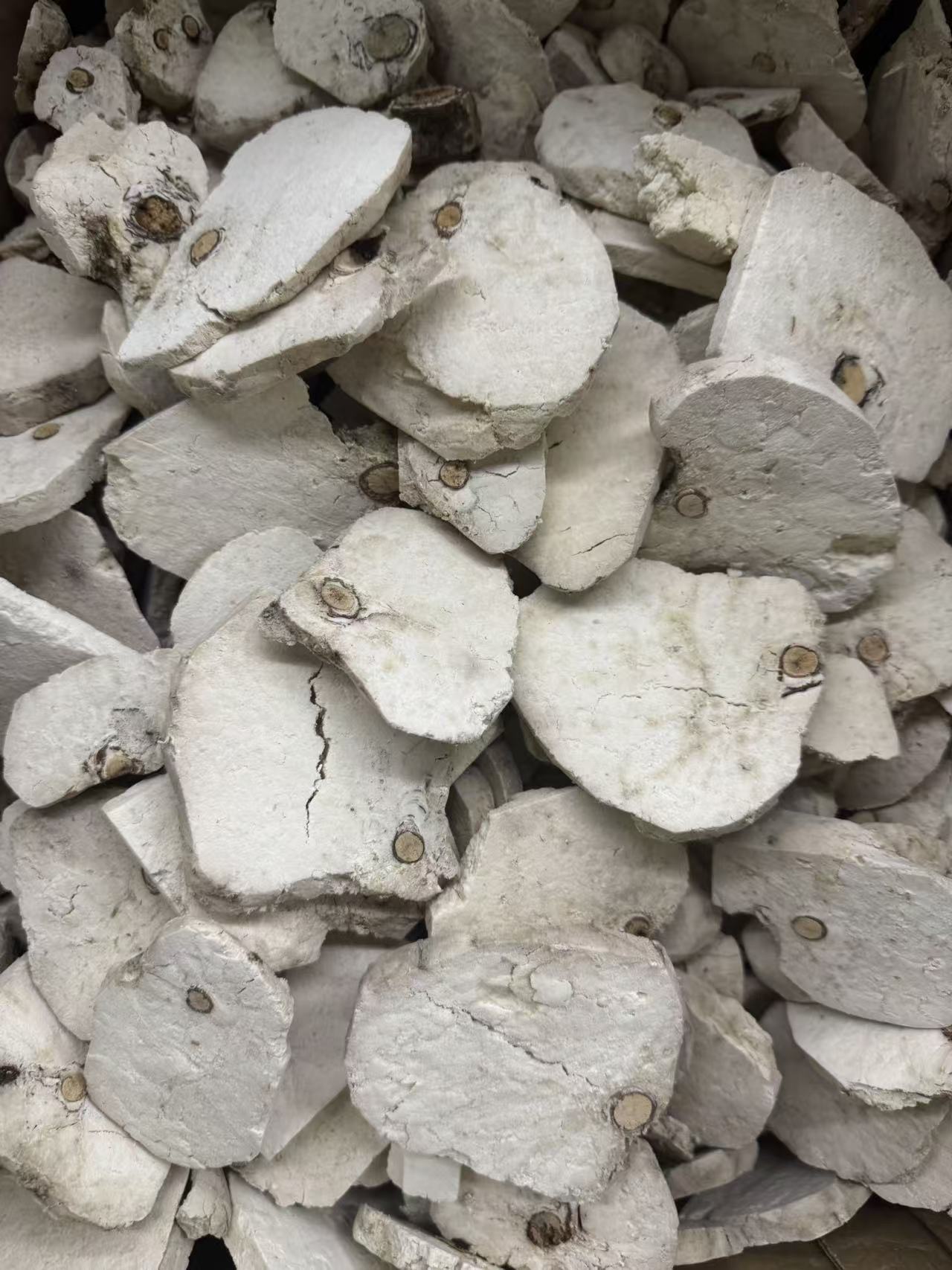 Fu Shen Dried Poria with Pine Root 1000g Fu Shen Mu Traditional Herbal Decoction Pieces in use