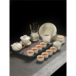 Luxury Household Chinese Ceramic Tea Set with Teapot, Teacups, and Small Tea Tray for Tea Ceremony and Guest Reception in Dehua