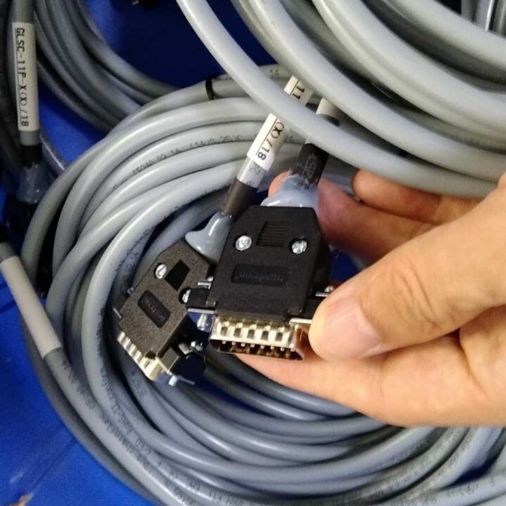 高柔軟性ドラッグチェーンケーブル電子ワイヤーハーネス加工産業用相互接続スマート製造装置接続線加工|undefined