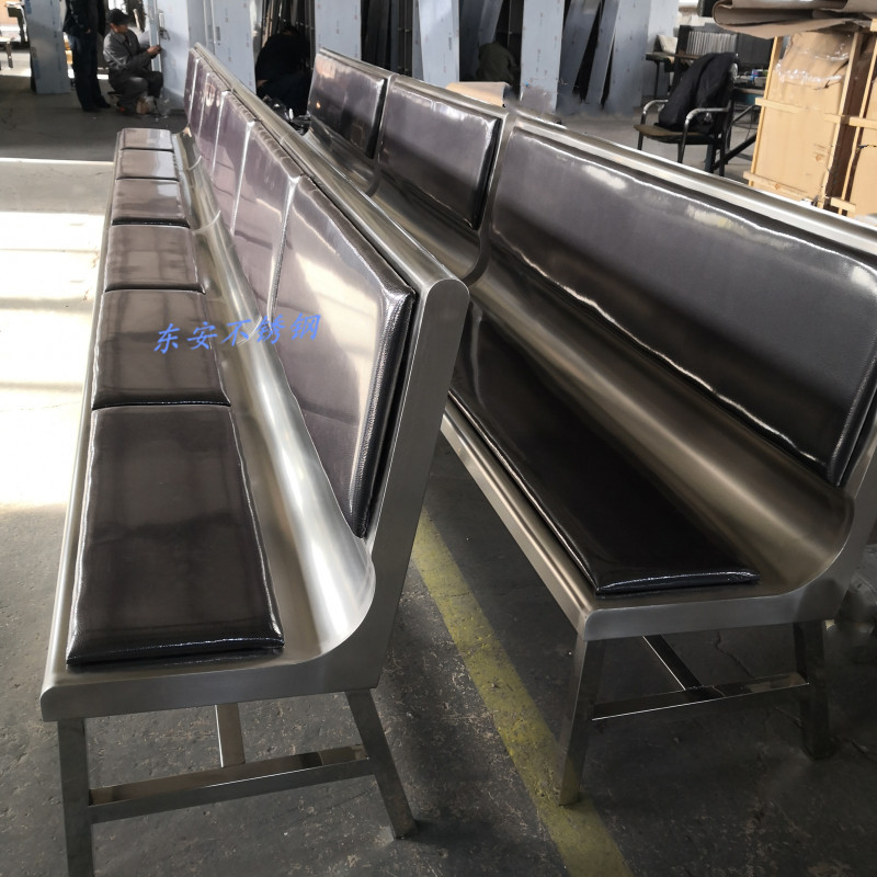 ���ƶ���SST-64�пؼ��ذ��鳤�������庸�Ӽ����δ��ɲ�������