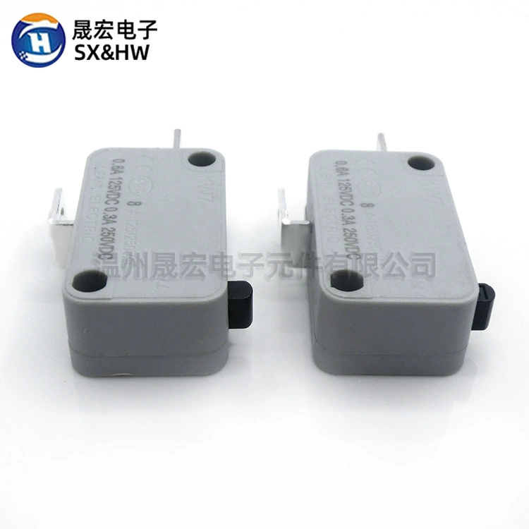 Spot supply Le Ma micro-motion KW7-0B silver dot (normally closed) micro-motion limit stroke button switch