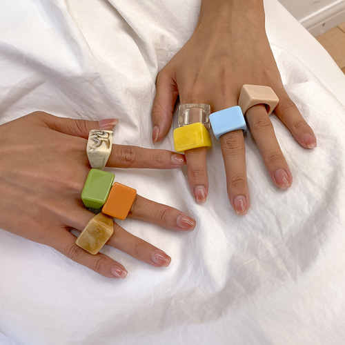 European and American cross-border trendy colorful acrylic ring, fashionable and simple geometric square wide-brimmed resin ring