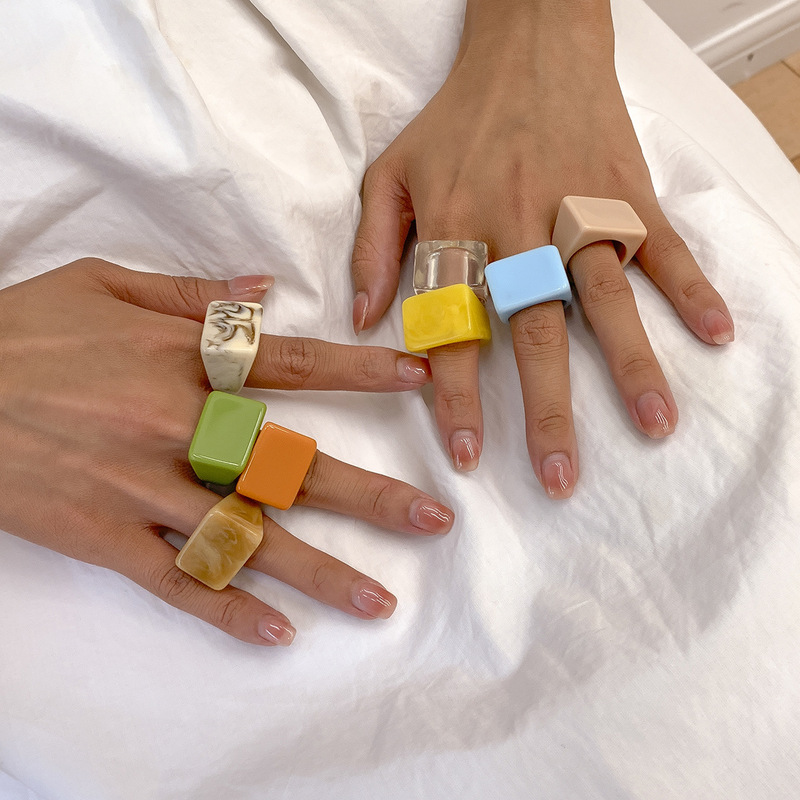 Trend color acrylic ring fashion simple geometric square wide edge resin ring Trend color acrylic ring fashion simple geometric square wide edge resin ring