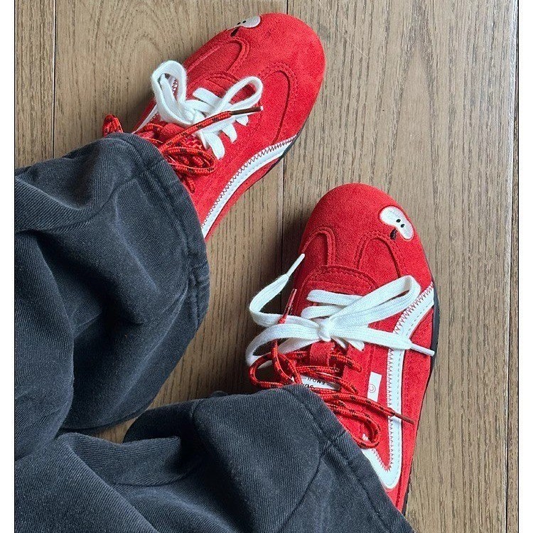 Zapatos de manzana 2025 primavera nuevo estilo zapatos Forrest Gump zapatos deportivos casuales zapatos de carreras de suela fina roja zapatos de entrenamiento alemán mujeres