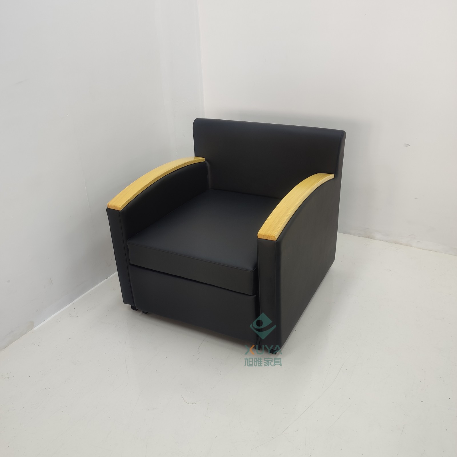 Sala de estar moderna y simple sofá de madera sólida reposabrazos sofá cama multifuncional silla de acompañamiento para ancianos