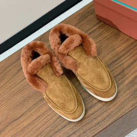 2024冬季新情侣款雪地靴真羊皮毛一体舒适平底外穿保暖毛毛鞋短靴