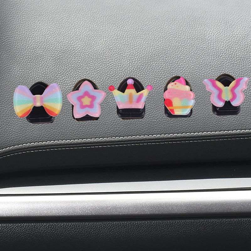 [Transfronterizo] Chica corazón arco iris decoración de coche coche sacudiendo la cabeza amor lindo primavera oscilante decoración de coche