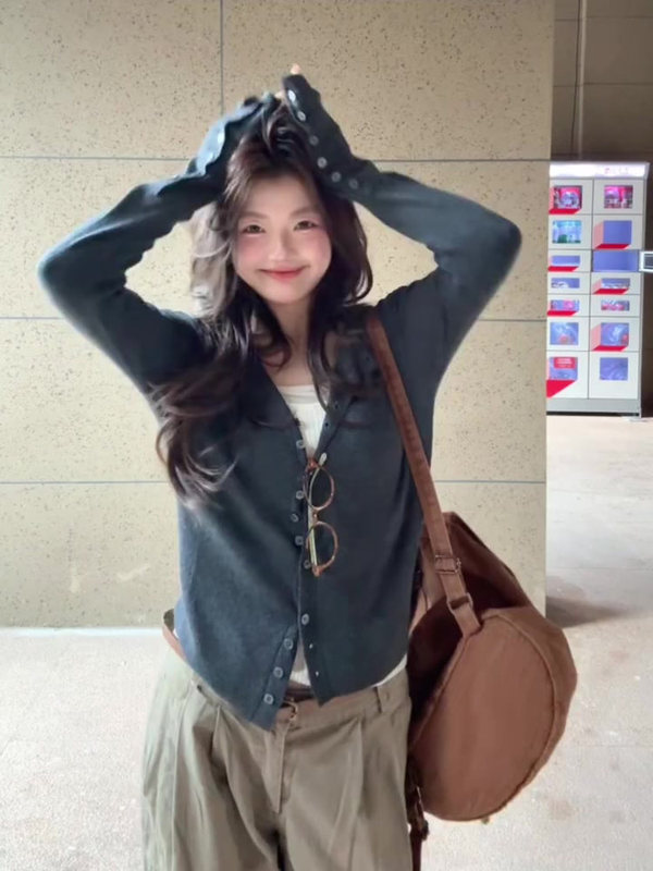 韩系复古松弛感休闲灰色针织衫女春秋原宿风百搭甜辣风别致上衣潮|undefined