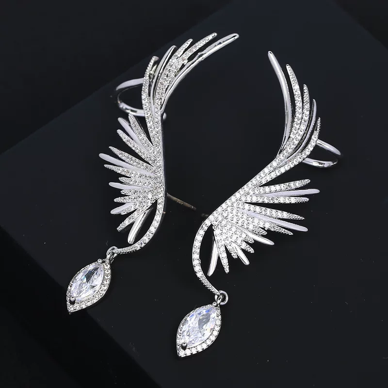 Серебряные серьги-капли Angel Wings, 925 пробы, микропаве из Zircon, элегантная каплевидная форма