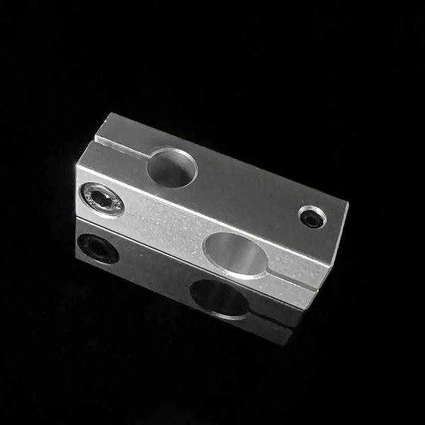 Reducing cross clamp 16 to 12
