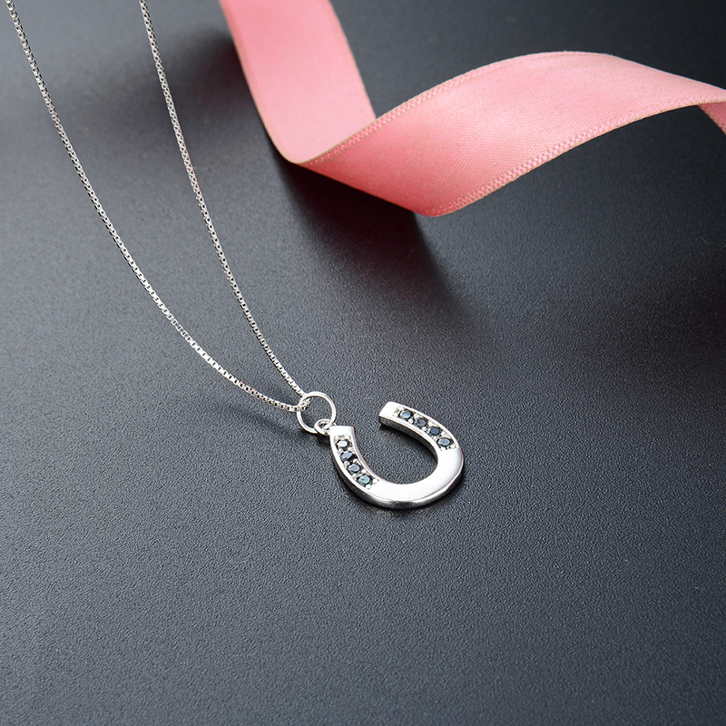 S925 Sterling Silver Fashion U-shaped Letter Necklace Korean Pendant Clavicle Chain display picture 2