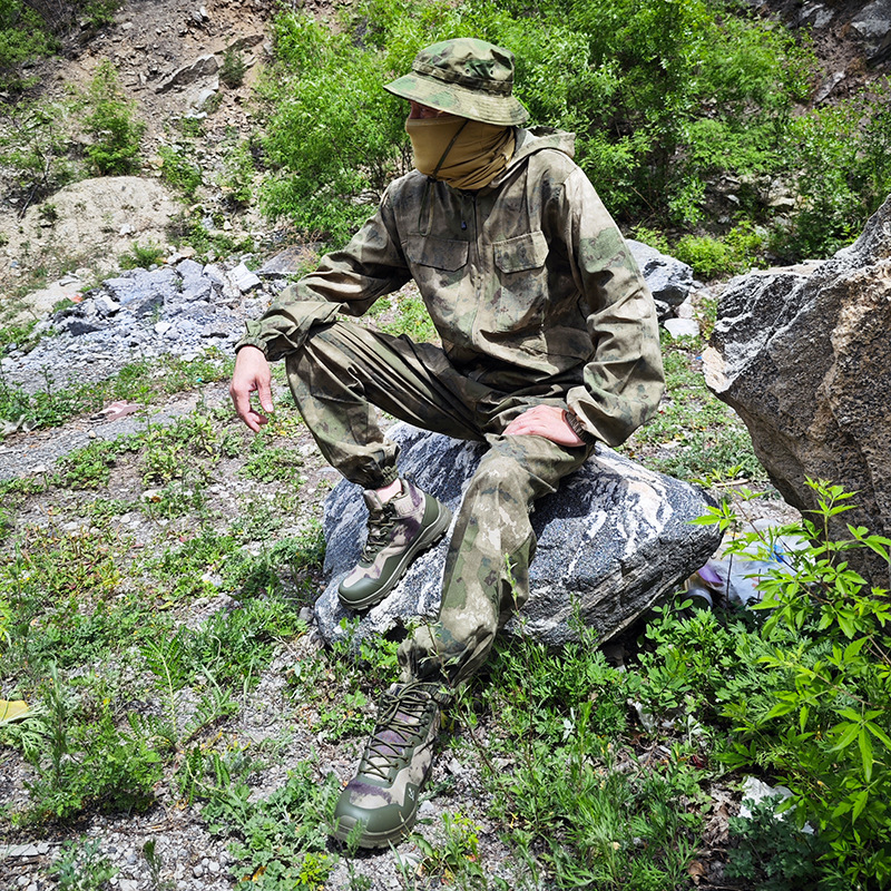 Russian Military Fan Combat Uniform Summer Camouflage Training Uniform Russian Military Outdoor Camouflage Coverall Multi-Purpose Camouflage Workwear Russian Military Fan Combat Uniform Summer Camouflage Training Uniform Russian Military Outdoor Camouflage Coverall Multi-Purpose Camouflage Workwear
