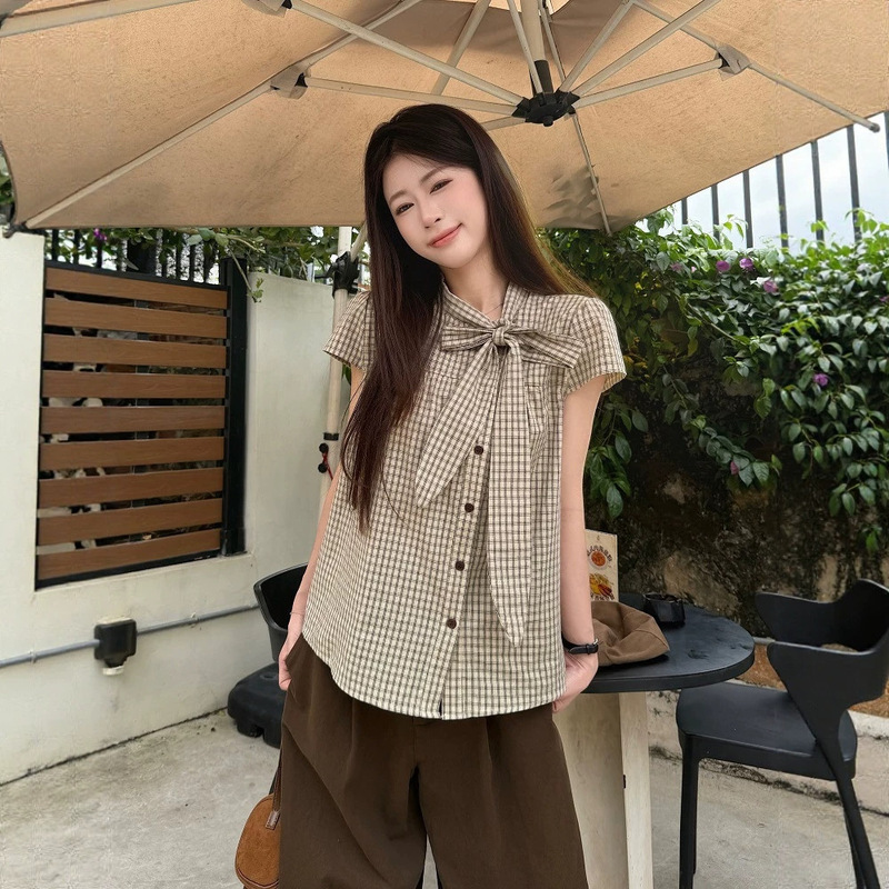 Korean-Style Elegant Stand-Collar Tie-Waist Plaid Flutter-Sleeve Shirt for Women, 2026 Summer Design, Unique and Chic Top Korean-Style Elegant Stand-Collar Tie-Waist Plaid Flutter-Sleeve Shirt for Women, 2026 Summer Design, Unique and Chic Top