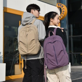 休闲背包;通用双肩背包;旅行包袋