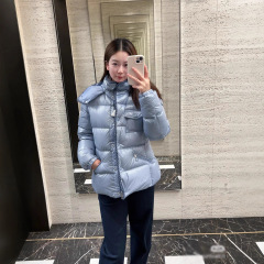 2025年南油秋冬Mon*新款90白鹅绒外套钩花边设计连帽蒙口羽绒服女