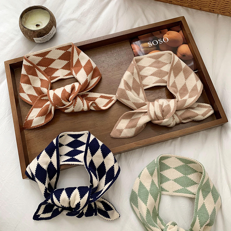 Bufandas de invierno femeninas de alta calidad 2025 nuevo algodón coreano pequeño fresco y cálido cuello lana bufandas de punto al por mayor