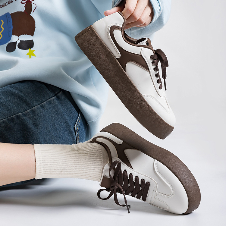 Zapatos blancos de suela gruesa para mujeres primavera nuevo retro multifacé zapatos de entrenamiento de moda para hombres y mujeres zapatos de skate casuales F8871 image 3
