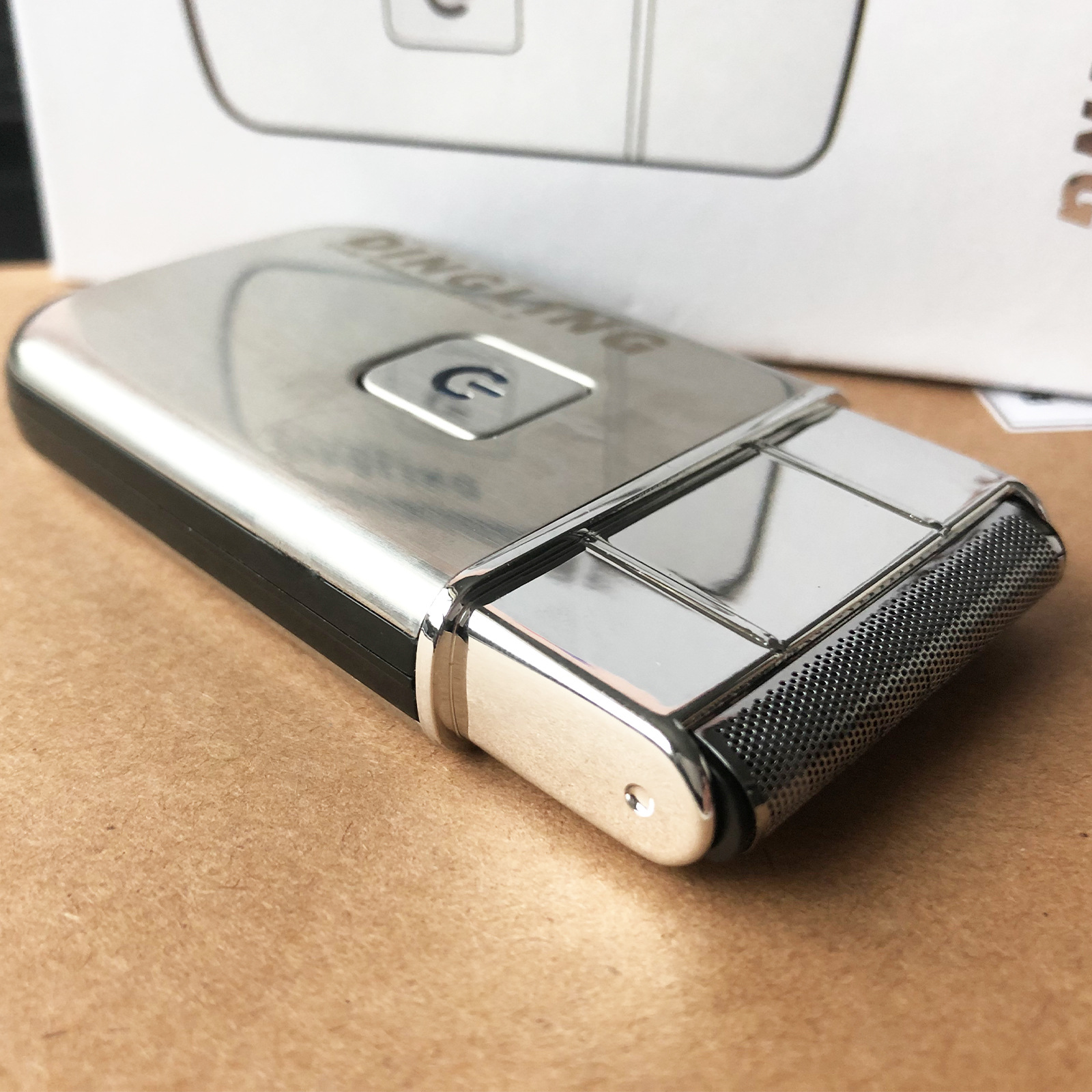 Amazon dedicado hiena transfronteriza máquina de afeitar eléctrica reciprocante cuerpo completo cáscara de cuero lavado