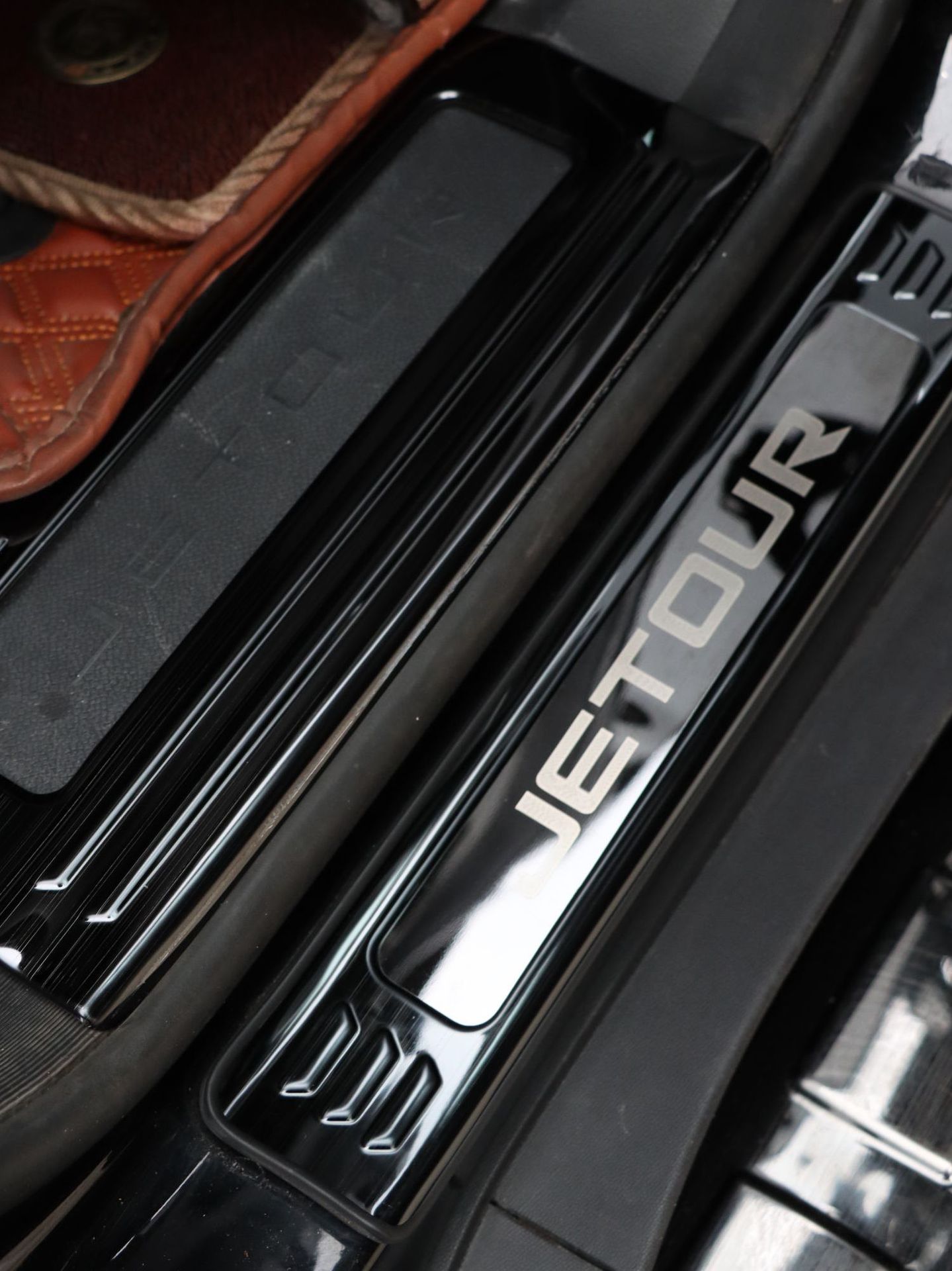 Suitable for Jietu Traveler Shanhai T2 Door Sill Strip Stainless Steel Interior Modification Protection Welcome Pedal Accessories