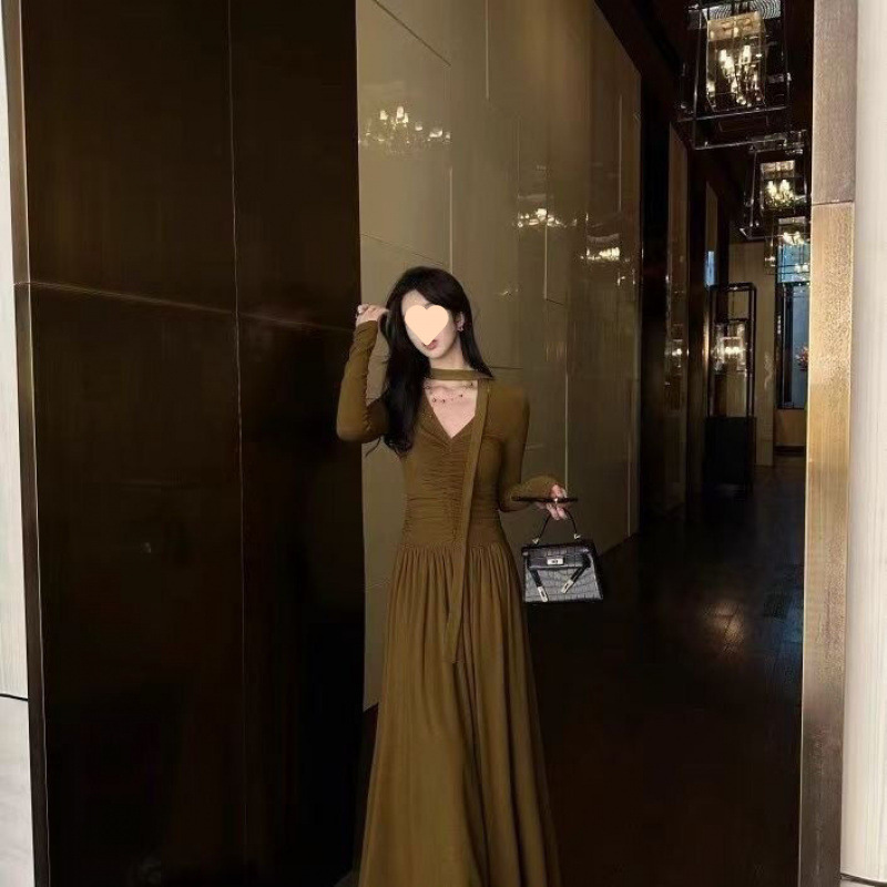 ニッチなデザインの女性用プリーツリボンドレス、秋のスリムフィットAラインニットロングスカート|undefined