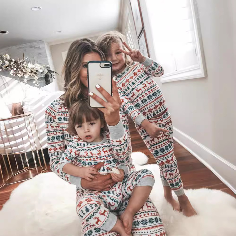 2024 Amazon autumn and winter Christmas new parent-child home suit pajamas in stock