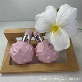 厂家直销100ml HDPE手榴弹型护手霜粉底液香水瓶护肤品乳液分装瓶