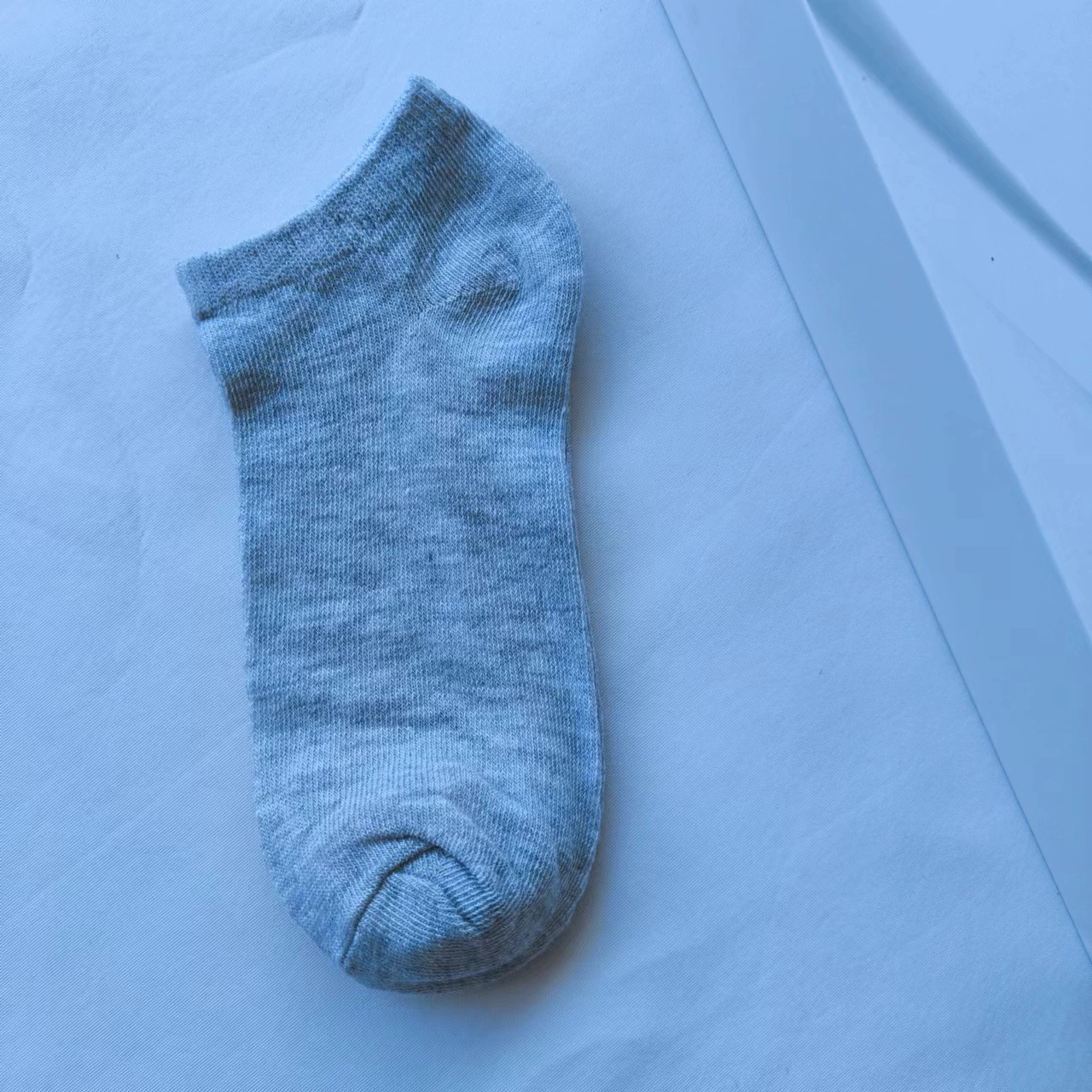 Корабельные носки оптом однотонные белые серые мужские корабельные носки женские невидимые носки онлайн-магазин подарок