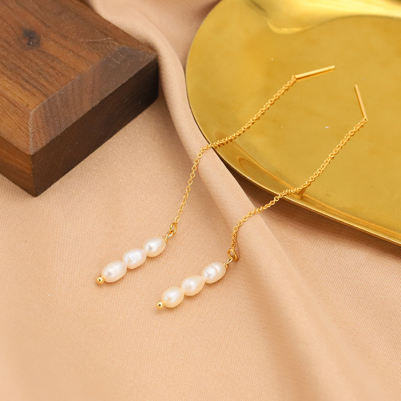 Pendientes de perlas de agua dulce naturales para mujer, ganchos largos para las orejas, pendientes de estilo retro de alta gama, nuevos pendientes al por mayor