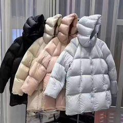 2025 超軽量クラウドパフハイエンドホワイトダックダウンフード付きミッドレングスの小さな超見栄えの良いパンダウンジャケット女性用