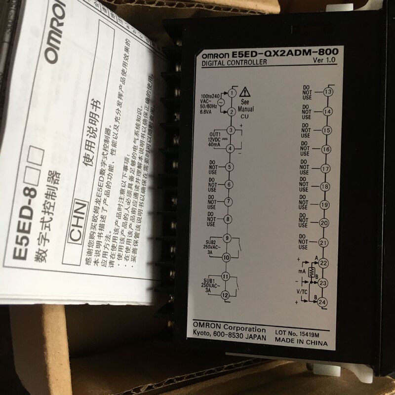 Thermostat E5Ed-Qx2Adm-800 E5Ed-Qr2Adm-820 E5Ez-Q3Mt Ez-Q3T