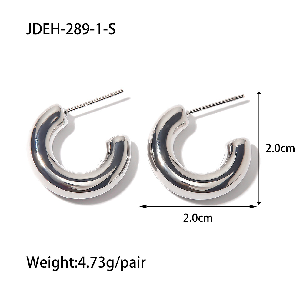 Moda europea y americana elegante en forma de C hueco Stud pendientes ins Internet celebridad de alto grado de acero de titanio simple pendientes para las mujeres