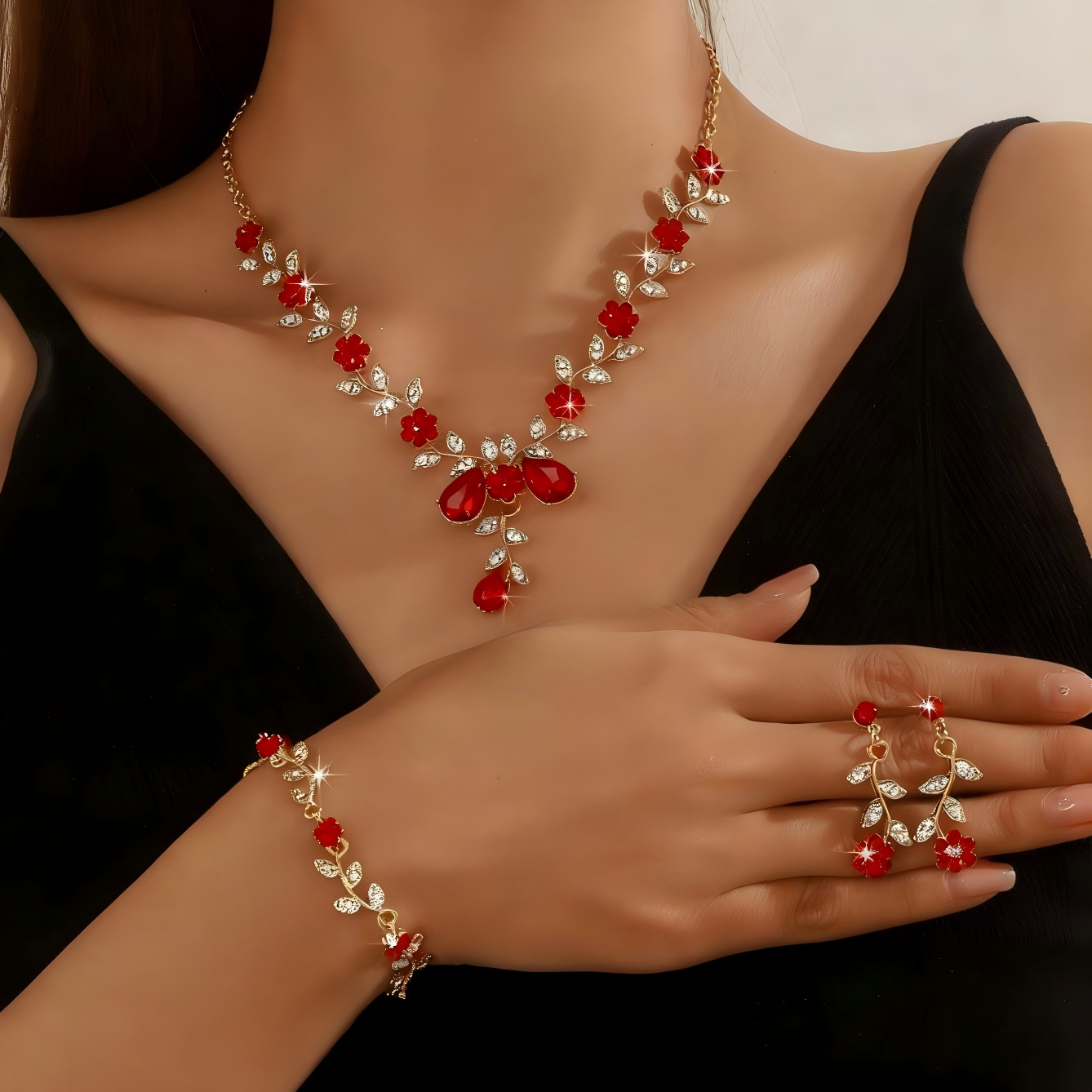 25268 gold red three-piece set