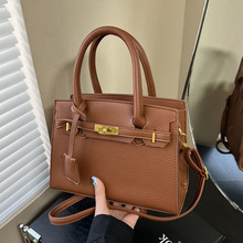 �羳��֦�y�r�а���Ů�¿���|���sͨ������μ�����ٴ�б���