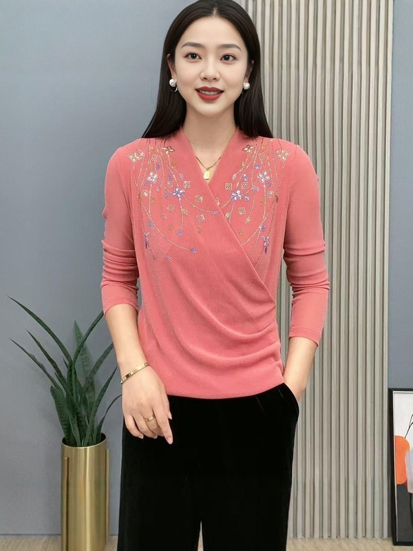 一件代发抖音芳雅直播同款原版新款V领烫钻气质长袖女洋气打底衫|undefined