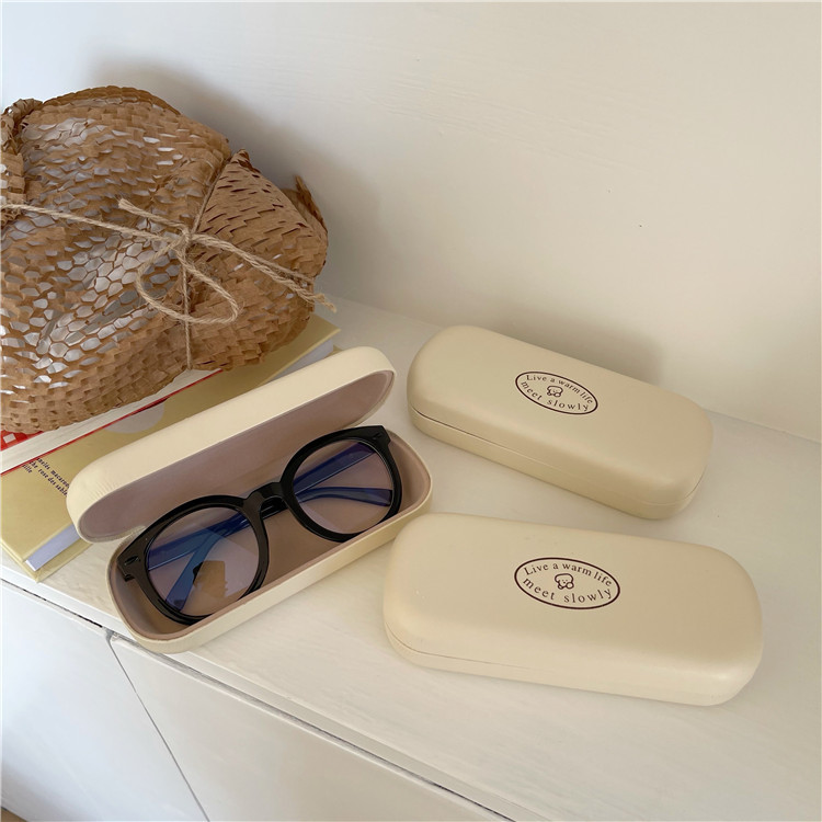 Simple Portable Anti-pressure Simple Storage Box Glasses Case display picture 2