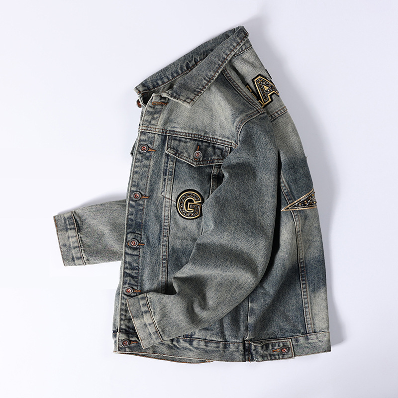 Modern herr denimjacka med broderi i lyxig stil_voghion.com