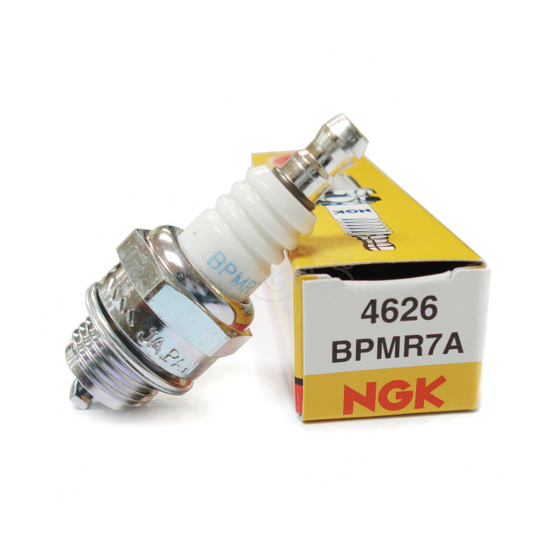 NGK spark plug 4626/BPMR7A is suitable for Steele garden lawn mower oil saw hedge trimmer four-stroke lawn mowing