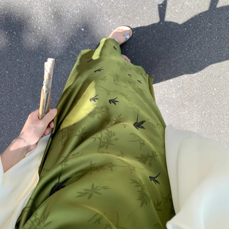 新中式复古绿色碎花吊带连衣裙大码气质国风缎面长裙+开衫两件套|undefined