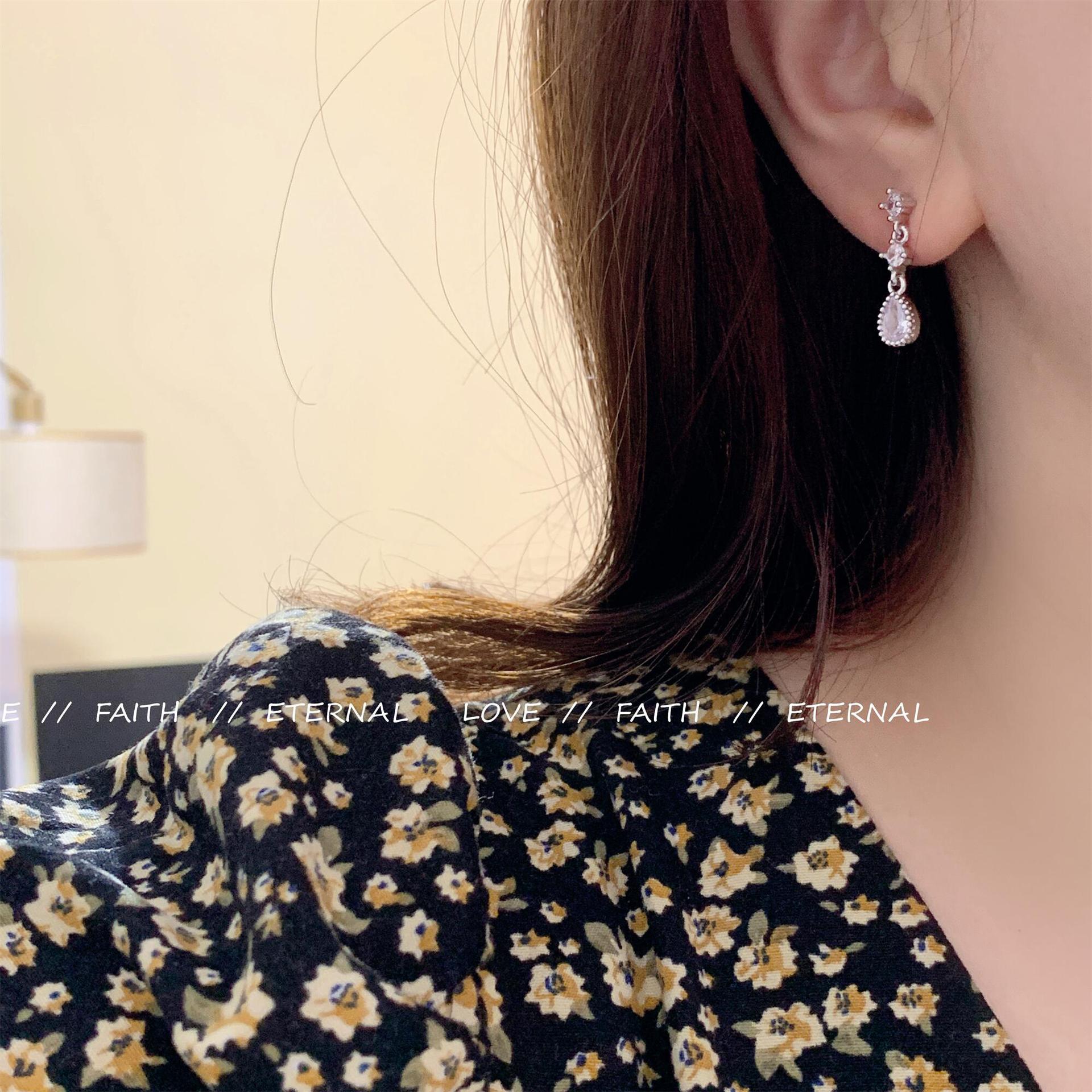 Brand sophisticated copper earrings drop-shaped with zircon