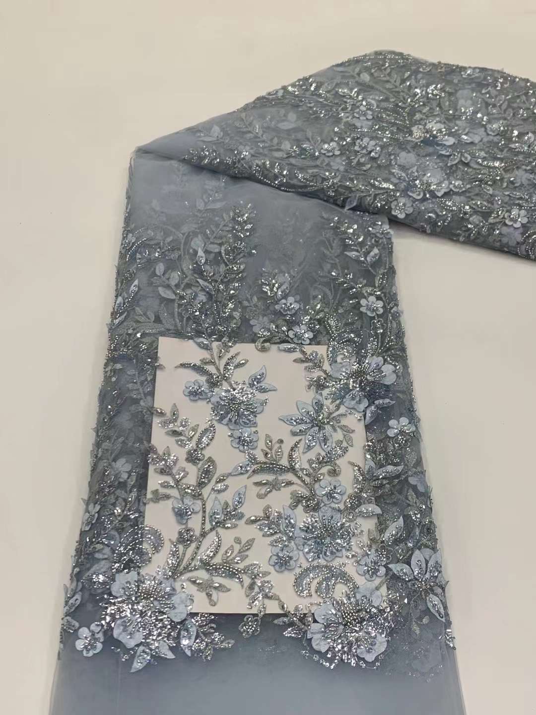 Hecho a mano con cuentas de tela de encaje vestido de novia encaje bordado tela vestidos de novia JX3464