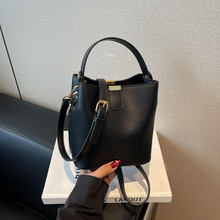 ���ֵ�¿�ٴ�μ���r�и߼��|��С����Ů���sͨ�������ˮͰ��