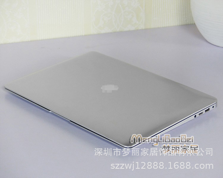 Apple, ultra thin laptop