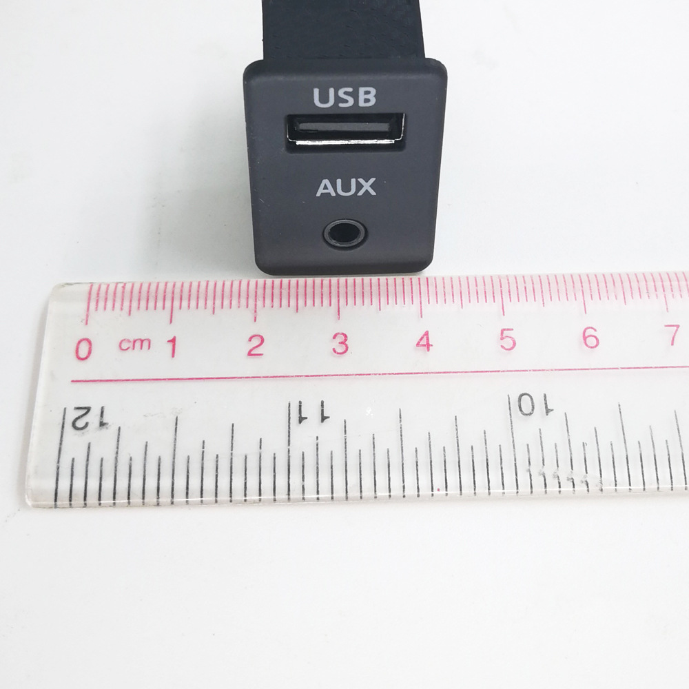 Vehicle Universal Modified Type-C+Aux Seat Dual USB Aux Extension Usb+2Rca Switch Seat