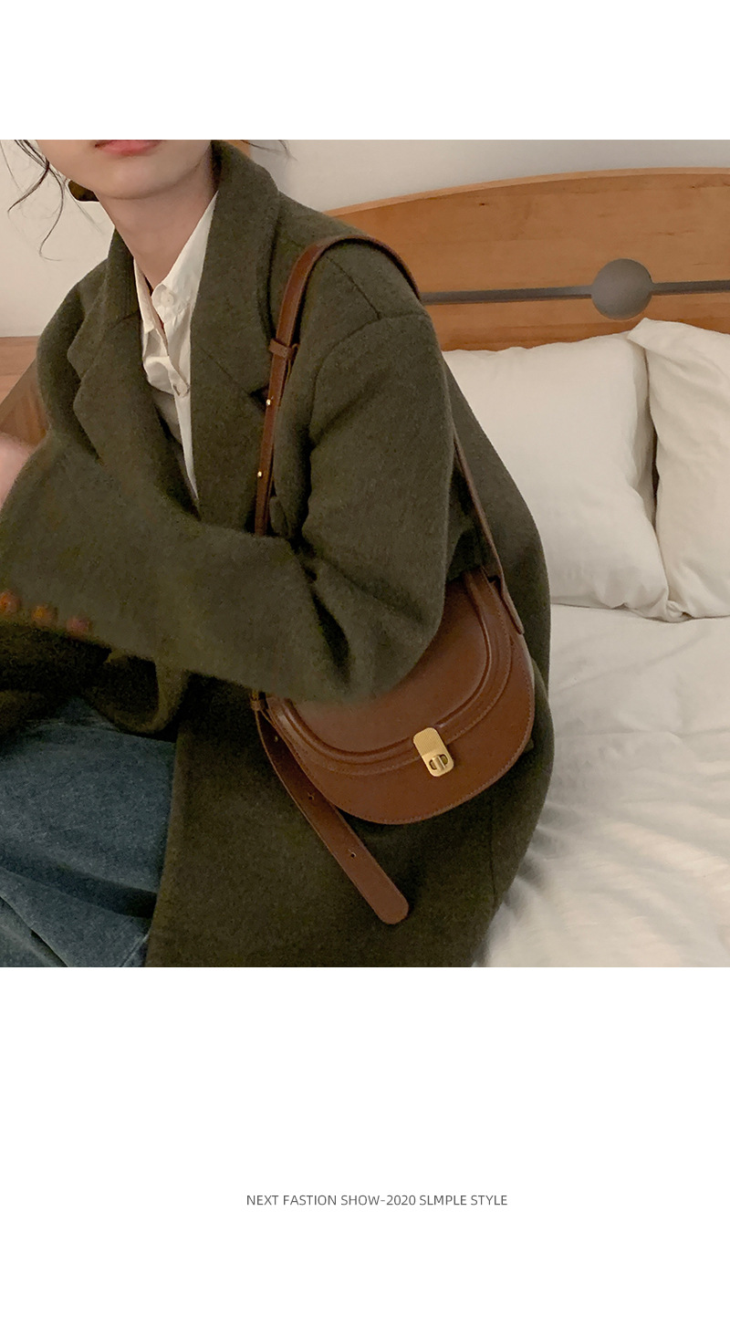 Retro Saddle Crossbody Bag For Women Textured Shoulder Handbag_voghion.com